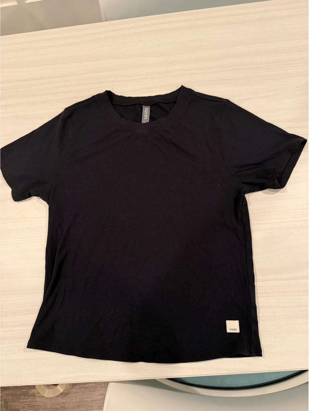 Vuori Women's Black Performance Short Sleeve T-Shirt Size Large Athletic Tee